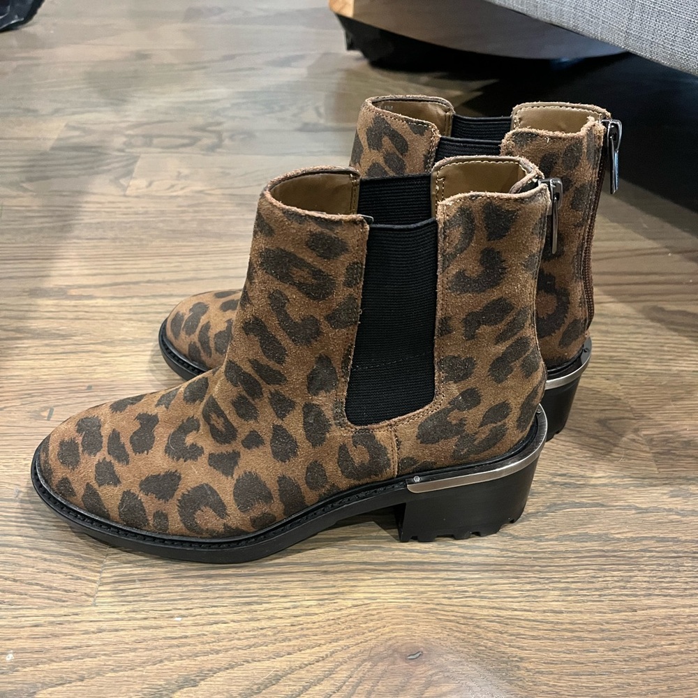 Vince Camuto Chelsea boots - NEW